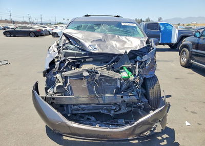 2012 Toyota All Models Sienna, uszkodzenie: Przód, Copart lot 57250316, zdjęcie 5 z 14