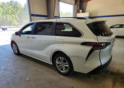 2024 Toyota Sienna Xle, uszkodzenie: Tył, Copart lot 55853566, zdjęcie 2 z 13