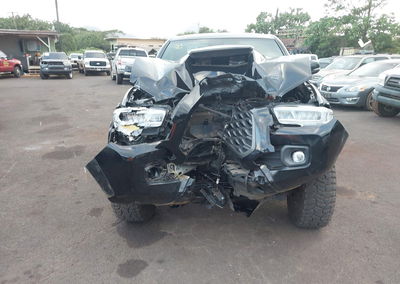 2022 Toyota Tacoma, uszkodzenie: Przód, Iaai lot 44698384, zdjęcie 6 z 16