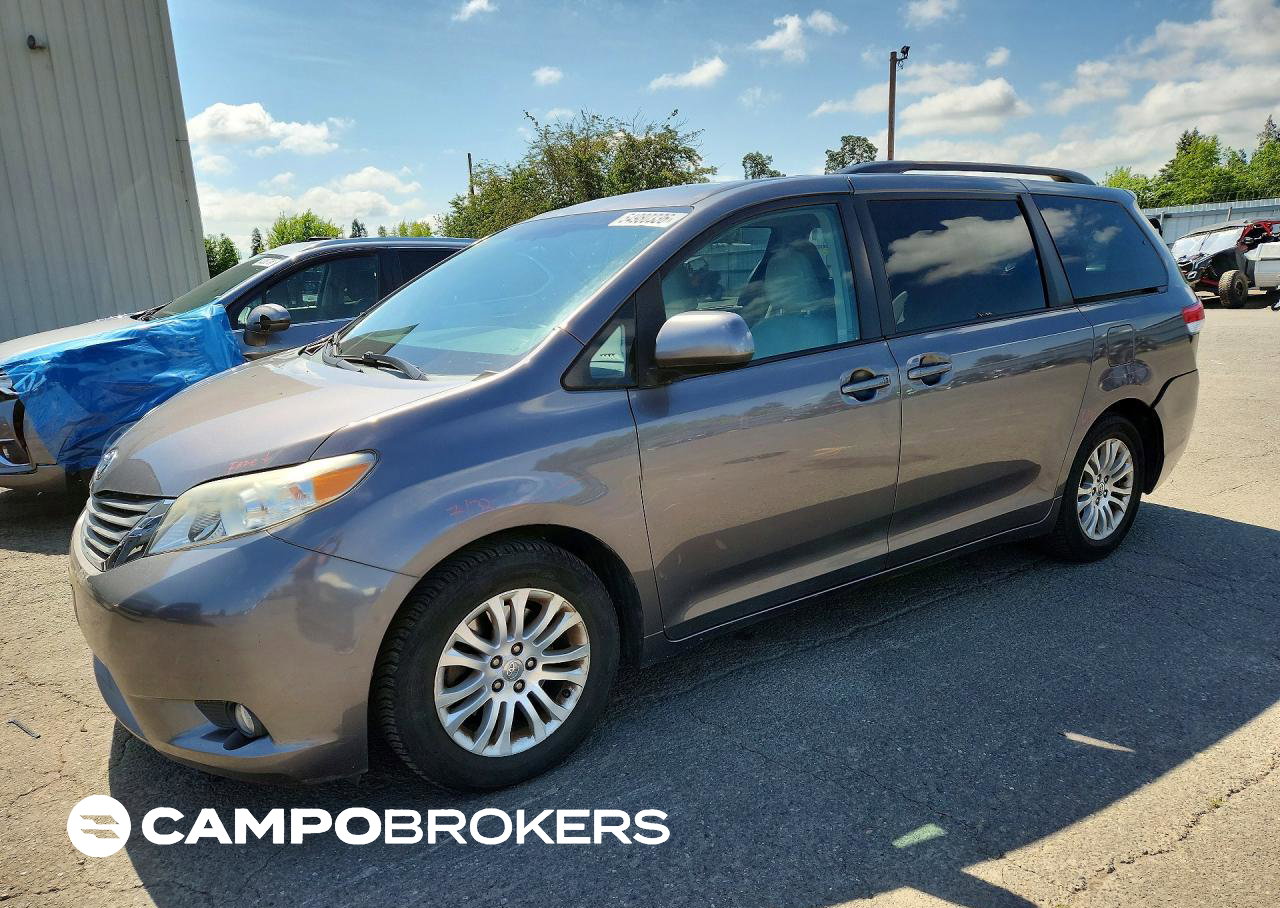 2011 Toyota Sienna Xle 8-passenger, Rear End damage, Copart lot 54980336