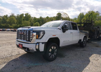 2024 Gmc Sierra 2500hd 4wd  Standard Bed Denali, Exterior Burn damage, Iaai lot 45055693, photo 2 of 10