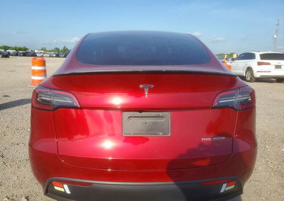 2024 Tesla Model Y, uszkodzenie: Bok, Copart lot 52856716, zdjęcie 6 z 13