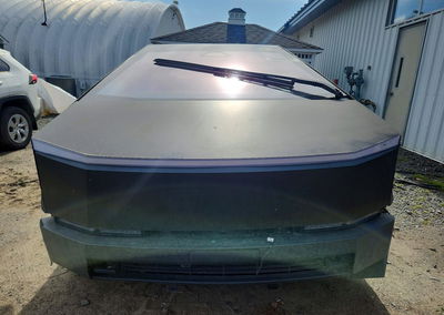 2024 Tesla Cybertruck, daño Trasero, Copart lote 50988566, foto 5 de 13