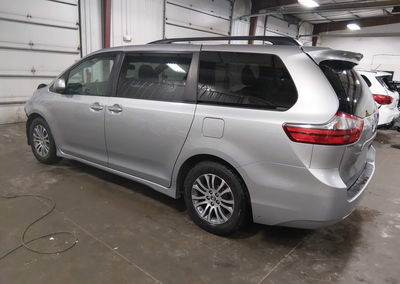 2020 Toyota Sienna Xle, пошкодження: Передня частина, Iaai лот 44860444, фото 3 з 18