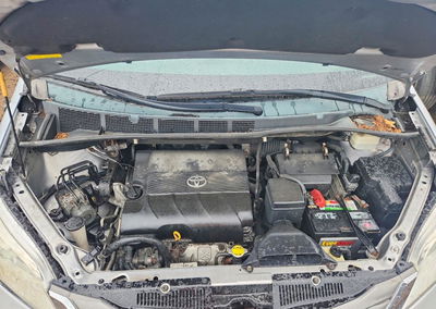 2012 Toyota Sienna Xle 8-passenger, uszkodzenie: Bok, Copart lot 57768696, zdjęcie 12 z 14