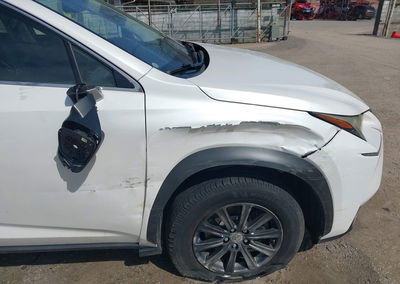 2015 Lexus Nx 200t, uszkodzenie: Prawy przód, Iaai lot 44704425, zdjęcie 17 z 19