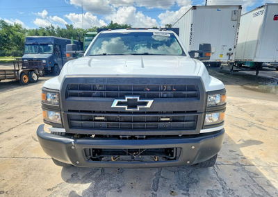 2022 Chevrolet Silverado Medium Duty, Front End damage, Copart lot 50319346, photo 5 of 12