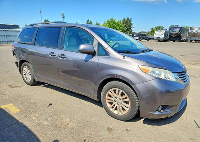 2011 Toyota Sienna Xle 8-passenger, Rear End damage, Copart lot 54980336, photo 4 of 12