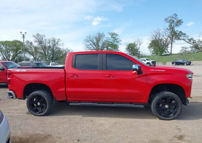2021 Chevrolet Silverado 1500 4wd  Short Bed Lt, uszkodzenie: Przód, Iaai lot 45083033, zdjęcie 14 z 19