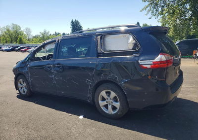 2015 Toyota Sienna, uszkodzenie: Przód, Copart lot 54773576, zdjęcie 2 z 15