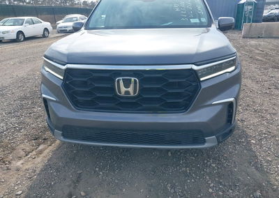 2025 Honda Pilot Touring, Front End damage, Iaai lot 44848324, photo 12 of 17