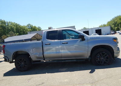 2024 Chevrolet Silverado 1500 4wd  Standard Bed Custom, Left Side damage, Iaai lot 45286110, photo 14 of 17