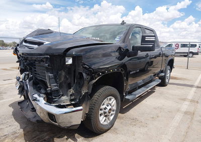 2025 Chevrolet Silverado 2500hd 4wd  Standard Bed Lt, Right Front damage, Iaai lot 44824487, photo 2 of 16