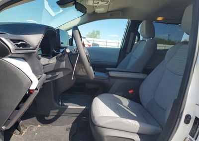 2025 Toyota Sienna Le 8-passenger, Front End damage, Copart lot 49116886, photo 7 of 13