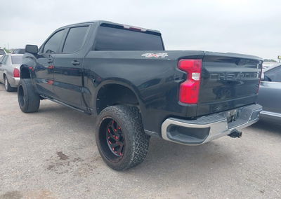 2020 Chevrolet Silverado 1500 4wd  Short Bed Lt, Right Front damage, Iaai lot 44961097, photo 3 of 17