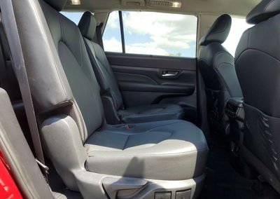 2024 Toyota Grand Highlander Xle, uszkodzenie: Przód, Copart lot 53547236, zdjęcie 11 z 13