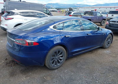 2020 Tesla Model S Long Range Dual Motor All-wheel Drive/long Range Plus Dual Motor All-wheel Drive, daño Lateral derecho,