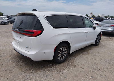 2023 Chrysler Pacifica Hybrid Touring L, пошкодження: Normal Wear & Tear, Iaai лот 45105928, фото 4 з 17