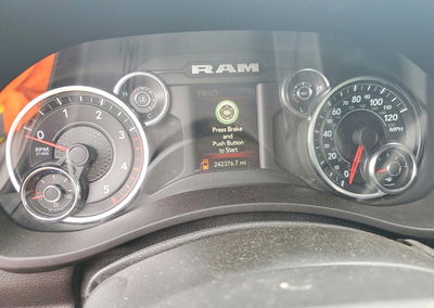 2023 Ram 3500 Big Horn, uszkodzenie: Drobne wgniecenia/zarysowania, Copart lot 57954596, zdjęcie 8 z 10