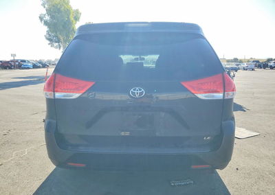 2012 Toyota All Models Sienna, uszkodzenie: Przód, Copart lot 54724836, zdjęcie 6 z 14