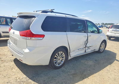 2011 Toyota Sienna Xle 8-passenger, пошкодження: Бік, Copart лот 59301576, фото 3 з 13