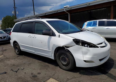 2009 Toyota Sienna Le 8-passenger, daño Frontal, Copart lote 58800286, foto 4 de 13