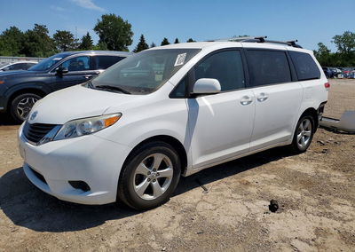 2012 Toyota Sienna Le, uszkodzenie: Tył, Copart lot 54623926