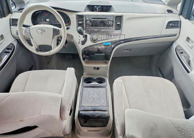 2013 Toyota Sienna Le, Rear End damage, Copart lot 51670696, photo 8 of 15