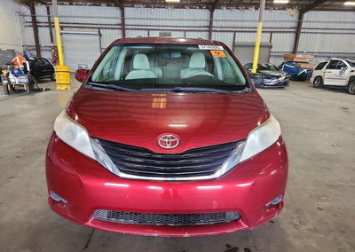 2011 Toyota Sienna Le, uszkodzenie: Mechaniczne, Copart lot 57145926, zdjęcie 5 z 13