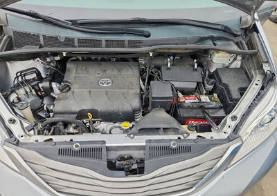 2014 Toyota Sienna Xle 8-passenger, daño Trasero, Copart lote 52155626, foto 11 de 13