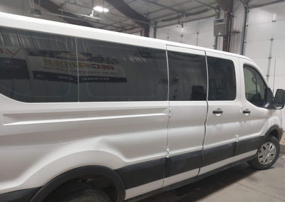 2019 Ford Transit-350 Xlt, daño Trasero, Iaai lote 45116340, foto 13 de 16