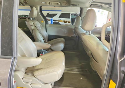 2011 Toyota Sienna Xle 8-passenger, пошкодження: Бік, Copart лот 56781126, фото 11 з 13