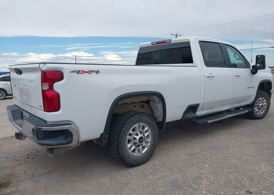 2025 Chevrolet Silverado 2500hd, daño Left & Right Side, Iaai lote 45222435, foto 4 de 16