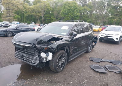 2026 Toyota Grand Highlander Hybrid Max Platinum, пошкодження: Front & Rear, Iaai лот 45056043, фото 2 з 16