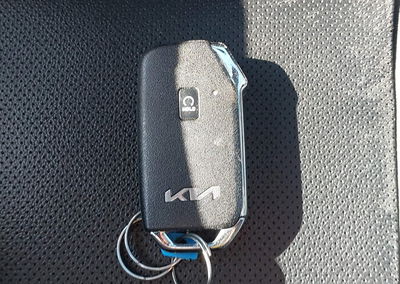 2024 Kia Sportage Ex, Left Side damage, Iaai lot 45170871, photo 11 of 20
