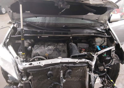 2020 Toyota Sienna Xle, пошкодження: Передня частина, Iaai лот 44860444, фото 10 з 18