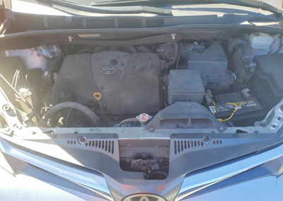 2019 Toyota Sienna Xle 8-passenger, daño Abolladuras/rayones menores, Copart lote 49937916, foto 12 de 13
