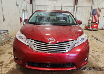 2014 Toyota Sienna, daño Lateral, Copart lote 56153286, foto 5 de 13