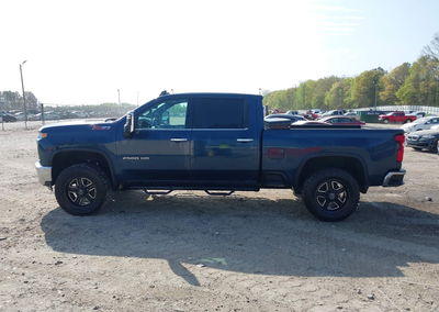 2020 Chevrolet Silverado 2500hd 4wd  Standard Bed Ltz, Theft damage, Iaai lot 44710349, photo 13 of 16