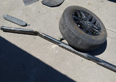 2024 Chevrolet Silverado 1500 4wd  Standard Bed Custom, Left Side damage, Iaai lot 45286110, photo 12 of 17