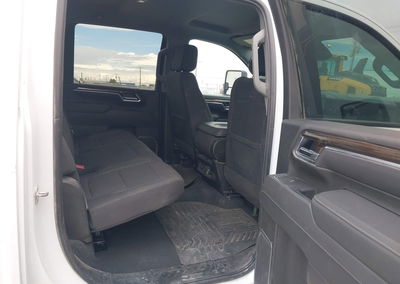 2025 Chevrolet Silverado 2500hd, daño Left & Right Side, Iaai lote 45222435, foto 8 de 16