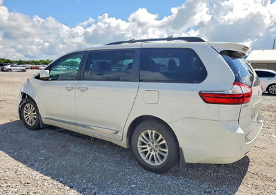 2017 Toyota Sienna Xle Premium 8-passenger, Front End damage, Copart lot 55362826, photo 2 of 14