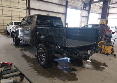 2024 Toyota Tacoma Trd Sport, daño Trasero, Iaai lote 44921472, foto 3 de 22