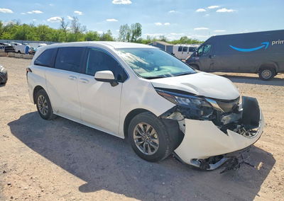 2025 Toyota Sienna Le 8-passenger, Front End damage, Copart lot 49116886, photo 4 of 13