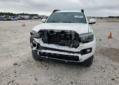 2020 Toyota Tacoma Sr5 V6, uszkodzenie: Przód, Copart lot 52400016, zdjęcie 14 z 15