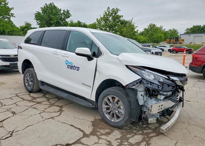 2025 Toyota Sienna Le, uszkodzenie: Przód, Copart lot 54832966, zdjęcie 4 z 14