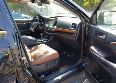 2019 Toyota Highlander Limited Platinum, uszkodzenie: Prawy bok, Iaai lot 45265839, zdjęcie 5 z 16