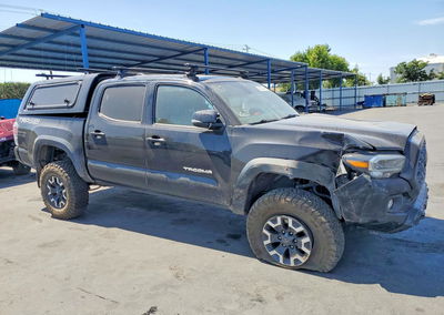 2021 Toyota Tacoma Trd Off-road, daño Volcadura, Copart lote 52180446, foto 4 de 12