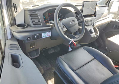 2025 Ford Transit T-350, daño Frontal, Copart lote 49741696, foto 8 de 12
