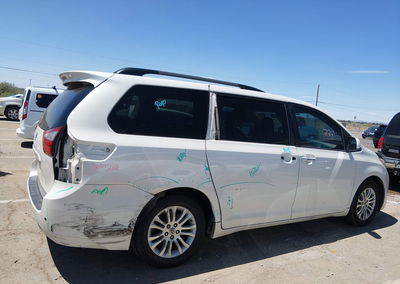 2017 Toyota Sienna Xle Premium 8 Passenger, daño Lateral derecho, Iaai lote 45121341, foto 14 de 19